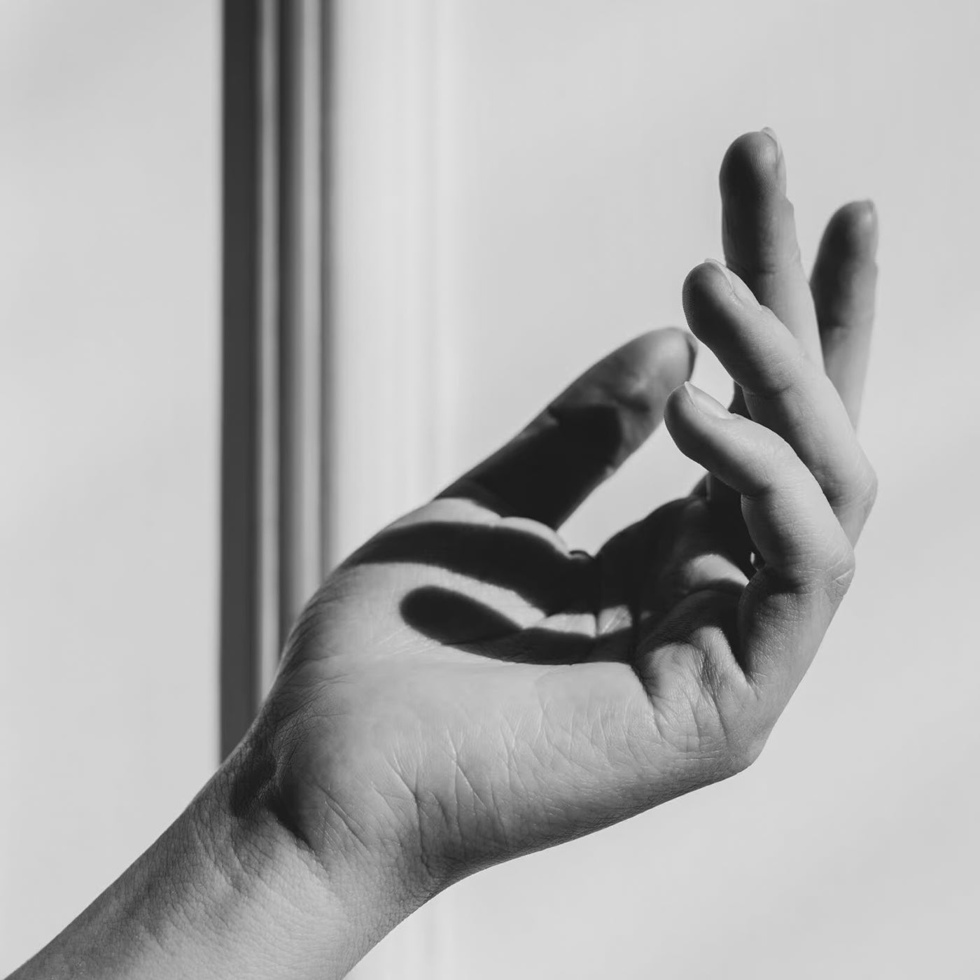 Promieniowanie UV a starzenie się dłoni.