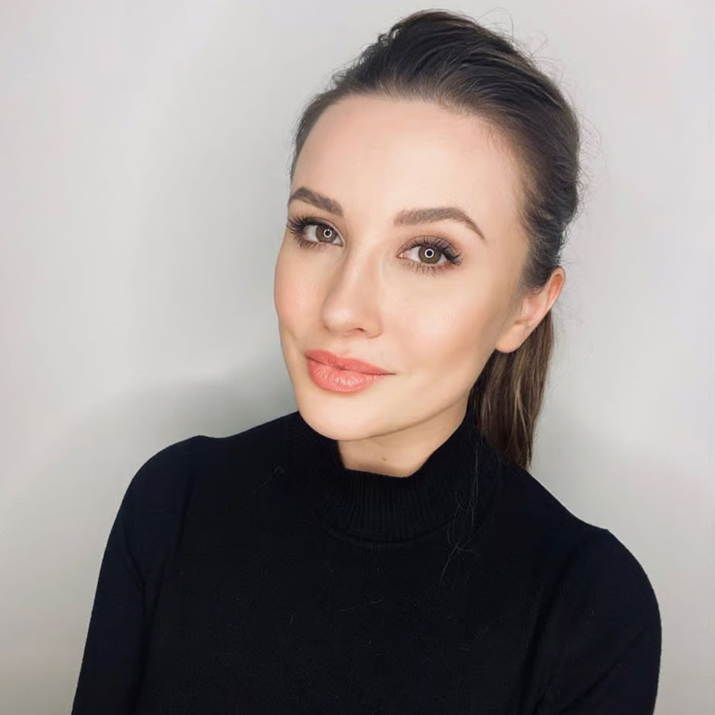 Retinol. Jak i kiedy go używać? Ekspert Justyna Gałat.