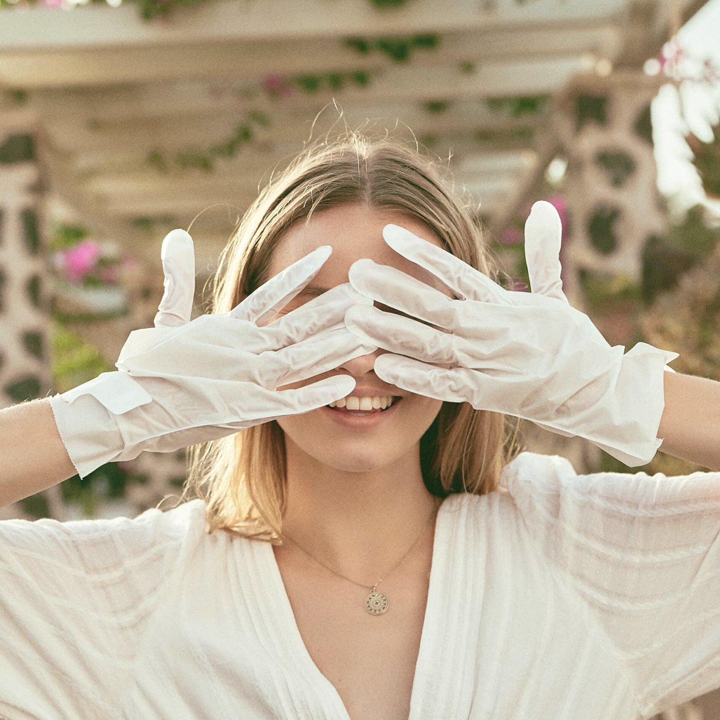 Maska do rąk – nawilzajaco – odżywcza z kompleksem ziół Patchuli Mood – zestaw 4szt